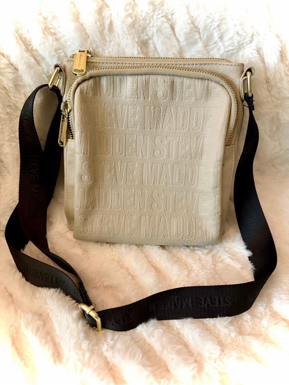 Steve Madden Cream Crossbody Bag with Black Branded Strap